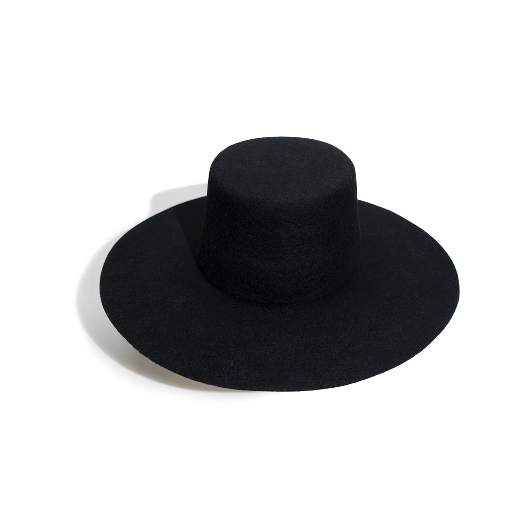 Boater Black
