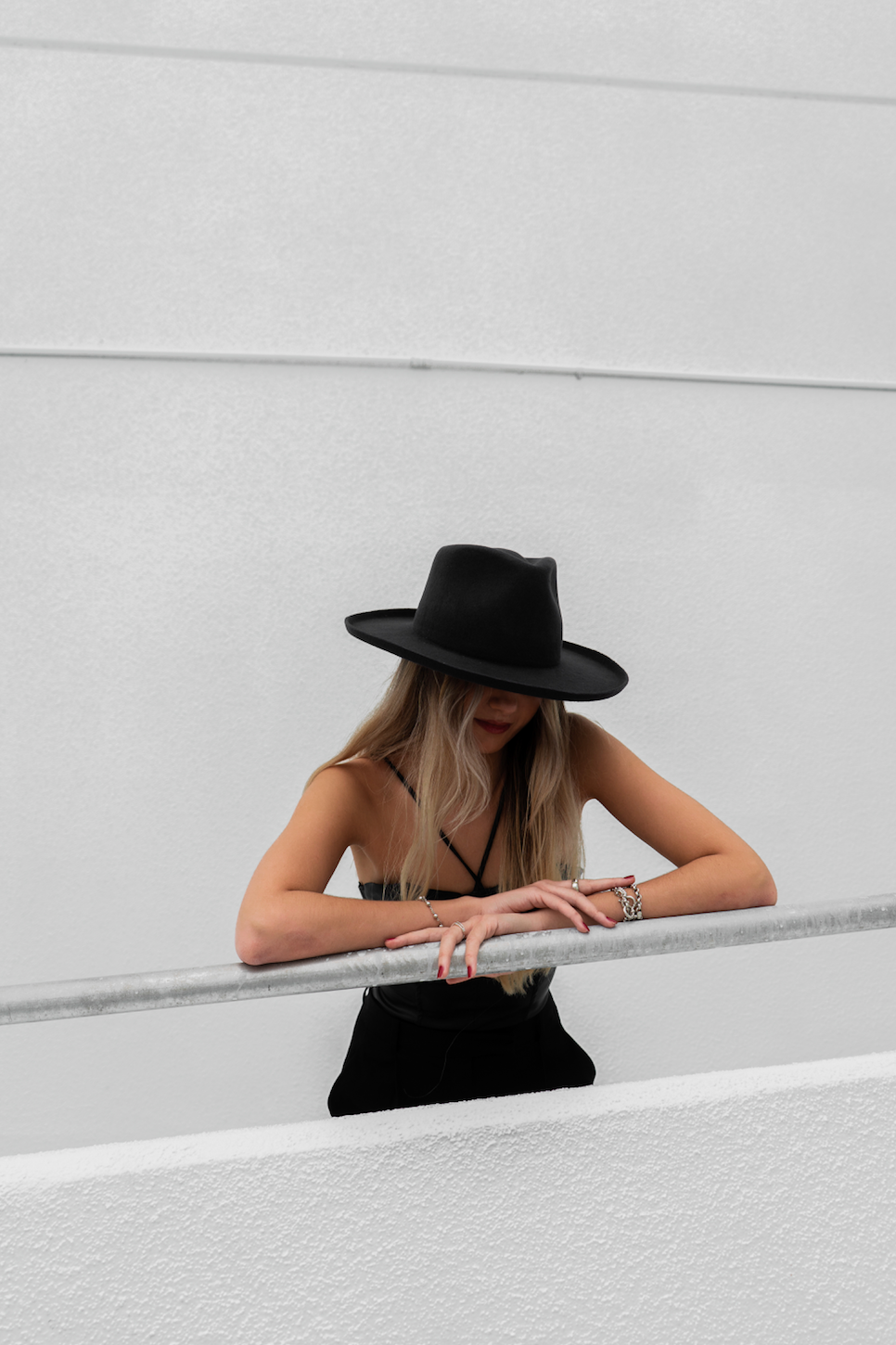 Cowgirl Dark Grey