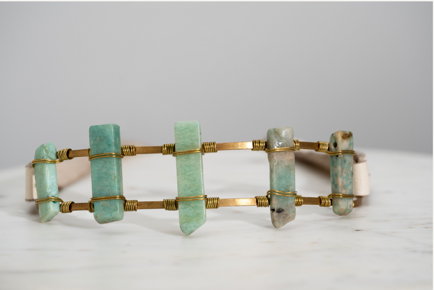 Five Jade Stone White Hat Band